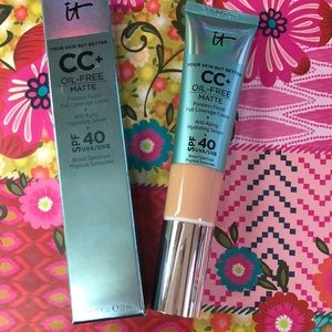 IT Cosmetics Oil Free Matte CC Cream, never used